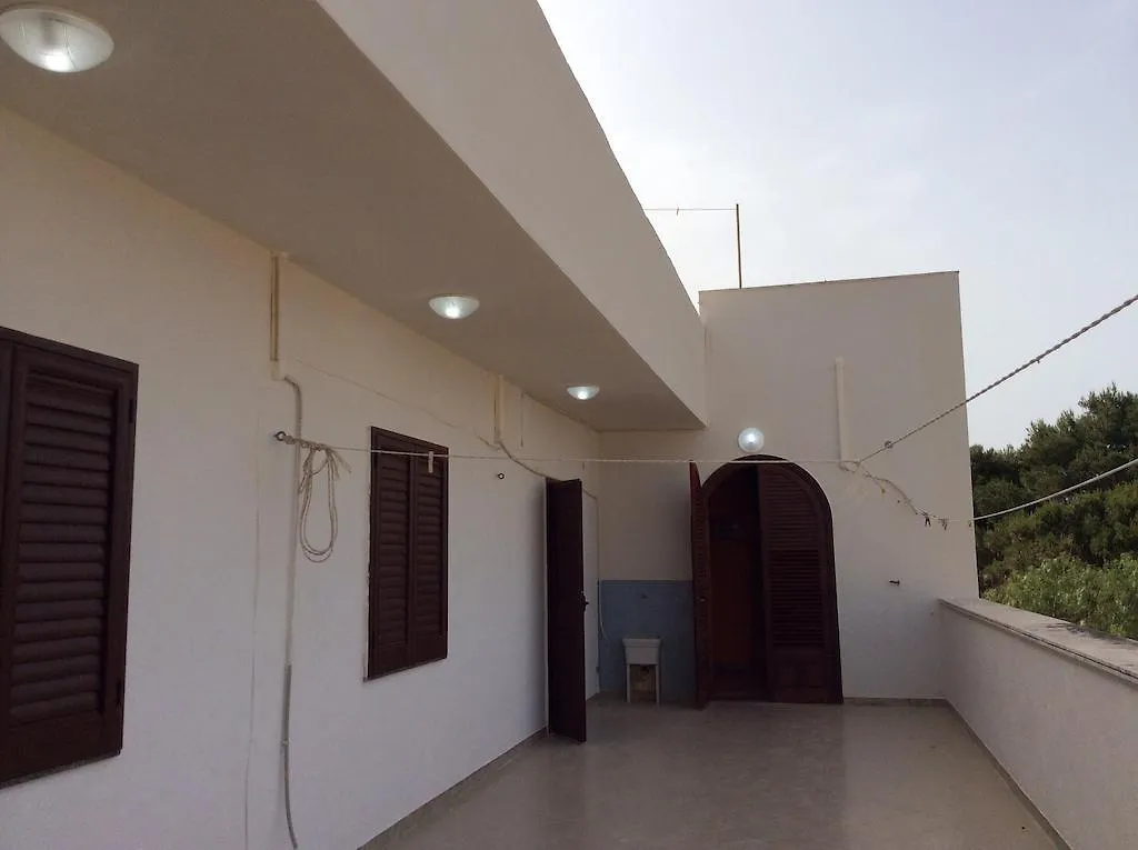 Orlando Vacanze Bed & Breakfast Pizzolungo 3*, Erice