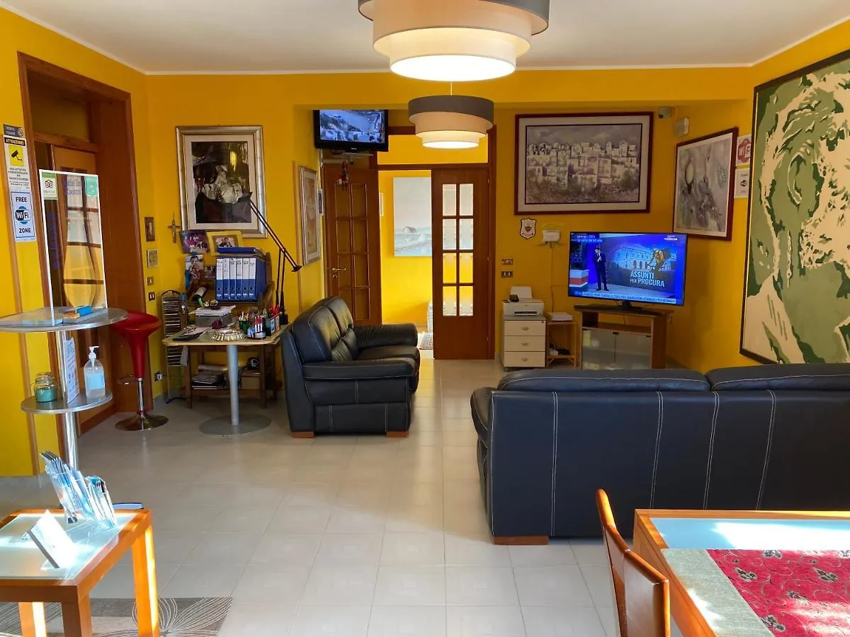 Orlando Vacanze Camere Erice 3*,  Italien